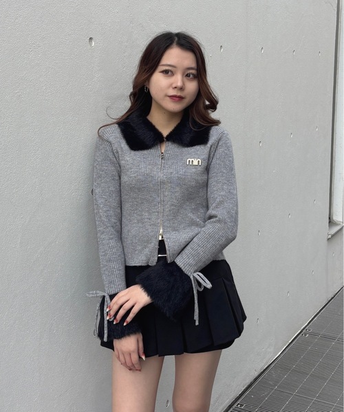 one way（ワンウェイ）の「フェザー衿ZIPニット（ニット/セーター・レディース・ホワイト/ブラック/グレー・FREE）」の18枚目の写真