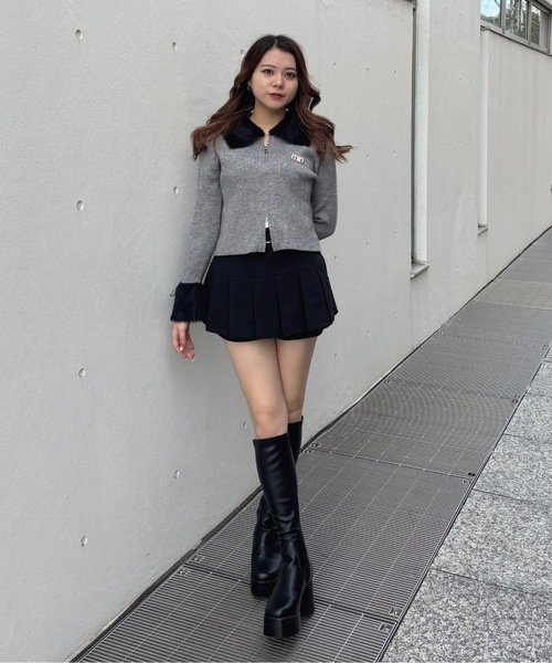 one way（ワンウェイ）の「フェザー衿ZIPニット（ニット/セーター・レディース・ホワイト/ブラック/グレー・FREE）」の20枚目の写真