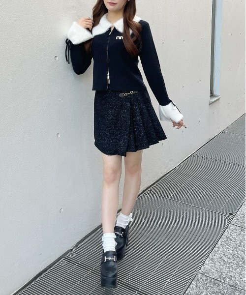 one way（ワンウェイ）の「フェザー衿ZIPニット（ニット/セーター・レディース・ホワイト/ブラック/グレー・FREE）」の9枚目の写真