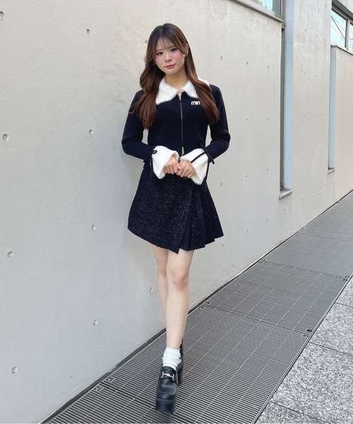 one way（ワンウェイ）の「フェザー衿ZIPニット（ニット/セーター・レディース・ホワイト/ブラック/グレー・FREE）」の11枚目の写真