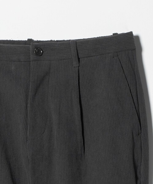 A DAY IN THE LIFE UNITED ARROWS(アデイインザライフユナイテッドアローズ)の「トリコット コーデュロイ 1プリーツ イージーパンツ-ストレッチ-<A DAY IN THE LIFE>(スラックス・メンズ・ブラック/ダークグレー/モカ・S/M/L)」の9枚目の写真