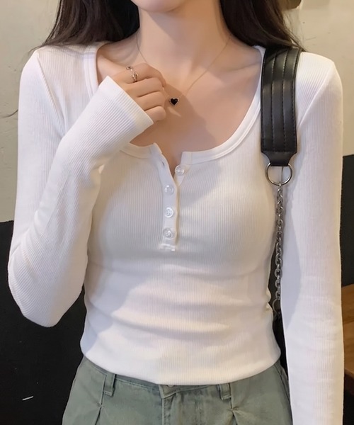 cammie(キャミー)の「ヘンリーネックトップス(Tシャツ/カットソー・レディース・ブラック/ホワイト/グレー・M/L)」の1枚目の写真