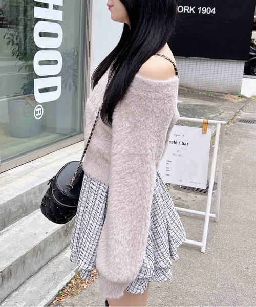 INGNI（イング）の「オフショルレザーロゴ貼付シャギーニット（ニット/セーター・レディース・ホワイト系/グレー系その他6/ワイン系2/ピンク系9・M）」の20枚目の写真