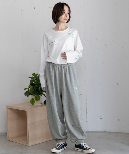 POU DOU DOU（プードゥドゥ）の「ランダム刺繍スウェットバレルパンツ（その他パンツ・レディース・グレー/ネイビー/ダークブラウン・M）」の19枚目の写真