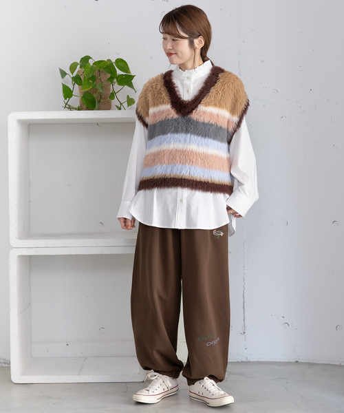 POU DOU DOU（プードゥドゥ）の「ランダム刺繍スウェットバレルパンツ（その他パンツ・レディース・グレー/ネイビー/ダークブラウン・M）」の13枚目の写真