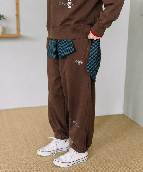 POU DOU DOU（プードゥドゥ）の「ランダム刺繍スウェットバレルパンツ（その他パンツ・レディース・グレー/ネイビー/ダークブラウン・M）」の6枚目の写真