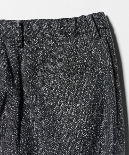 A DAY IN THE LIFE UNITED ARROWS(アデイインザライフユナイテッドアローズ)の「ブークレ ヘリンボーン タックストレートパンツ ‐ウォッシャブル‐ <A DAY IN THE LIFE>(スラックス・レディース・ナチュラル/ダークグレー/モカ・38/40/36)」の19枚目の写真