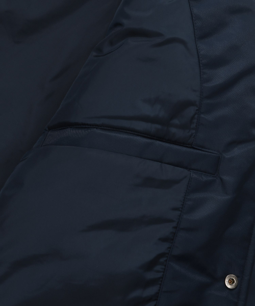 COVERNAT(カバーナット)の「アーチロゴサテンバスティネイビー(その他アウター・レディース・その他・X-SMALL/SMALL/MEDIUM/LARGE/X-LARGE/XX-LARGE)」の7枚目の写真