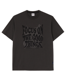 GEOMETRY LETTERING TEE_charcoal