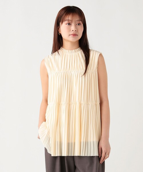 BEAMS HEART（ビームスハート）の「ハイネック プリーツ ブラウス（シャツ/ブラウス・レディース・ネイビー/イエロー系その他4/オフホワイト・FREE）」の18枚目の写真