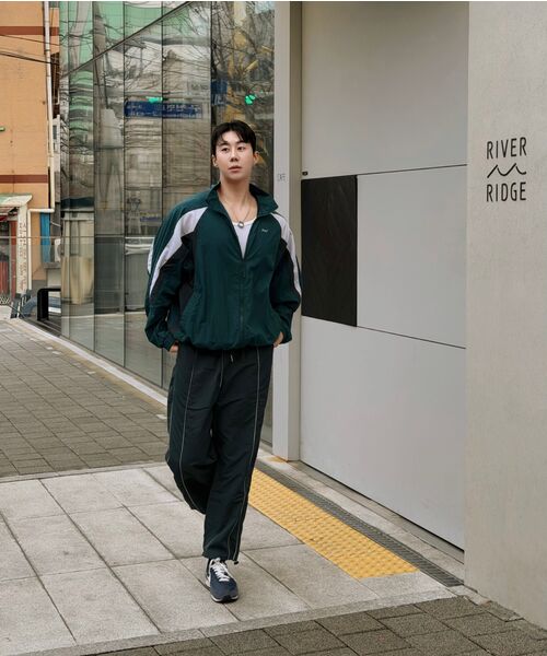 GRAYBLVD(グレイブラバット)の「バスツパイピングトラックパンツ (ブルーグリーン)(スウェットパンツ・レディース・その他・MEDIUM/LARGE)」の4枚目の写真