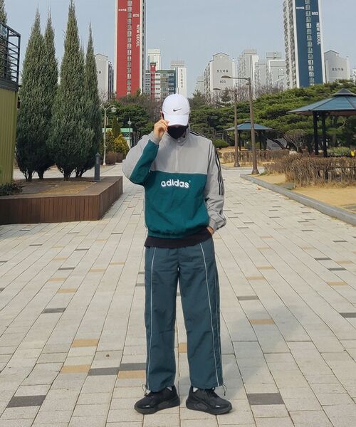 GRAYBLVD(グレイブラバット)の「バスツパイピングトラックパンツ (ブルーグリーン)(スウェットパンツ・レディース・その他・MEDIUM/LARGE)」の5枚目の写真