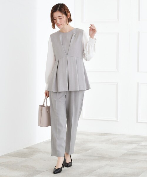 grove（グローブ）の「【マシンウォッシュ/防シワ】袖ドッキングペプラムブラウス【着回しカセット】（シャツ/ブラウス・レディース・グレー/ネイビー・02/03/05/04/01）」の3枚目の写真