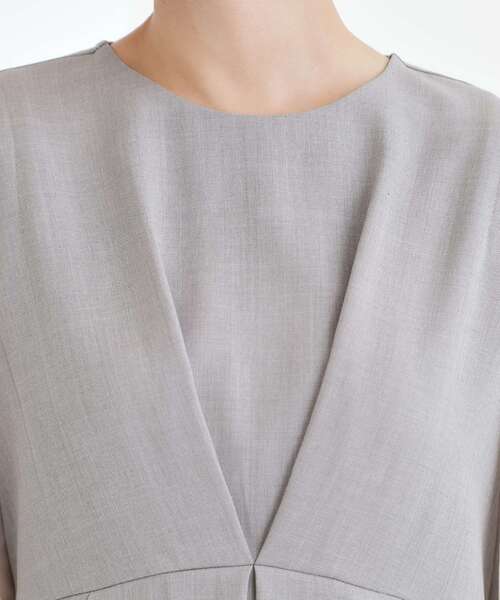 grove（グローブ）の「【マシンウォッシュ/防シワ】袖ドッキングペプラムブラウス【着回しカセット】（シャツ/ブラウス・レディース・グレー/ネイビー・02/03/05/04/01）」の12枚目の写真