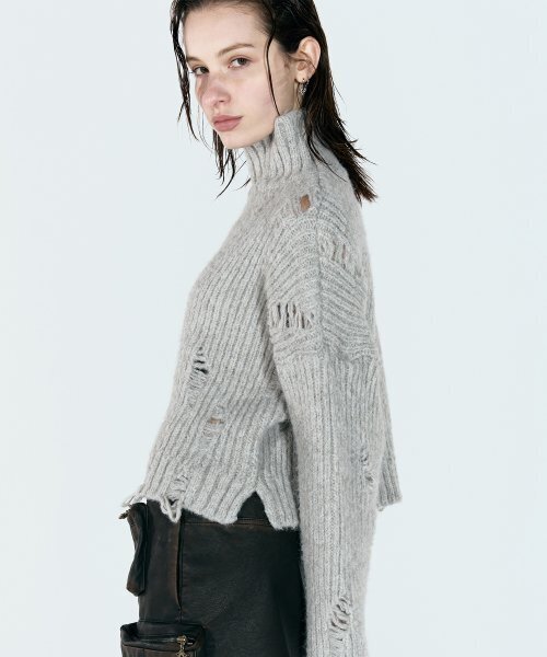 ULKIN（ウルキン）の「[Runway] Turtleneck crop knit_oatmeal gray（ニット/セーター・レディース・オートミール・FREE）」の9枚目の写真