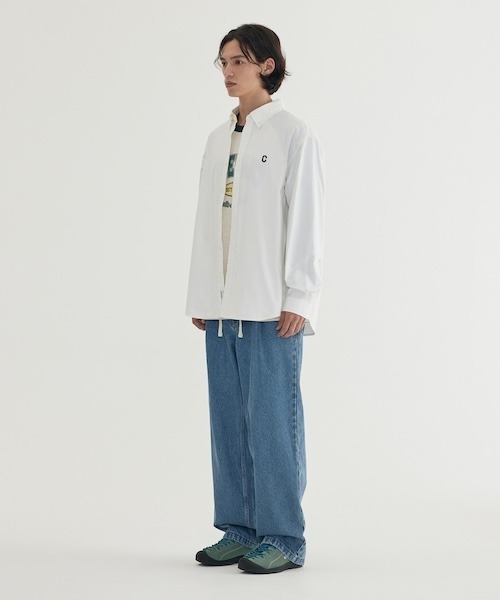 COVERNAT（カバーナット）の「OXFORD SHIRT（シャツ/ブラウス・メンズ・ブルー/オフホワイト・X-LARGE/LARGE/MEDIUM/SMALL/X-SMALL/XX-LARGE）」の4枚目の写真