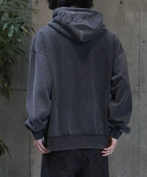 BEN DAVIS(ベンデイビス)の「【BEN DAVIS/ベンデイビス】【こなれヴィンテージ感】フードワッペン ダブルジップパーカー ブリーチ加工 ユーズド風 フルジップ フーディー ストリート 古着系 ユニセックス(パーカー・メンズ・ブラック/ダークブラウン・LARGE/X-LARGE/MEDIUM)」の11枚目の写真