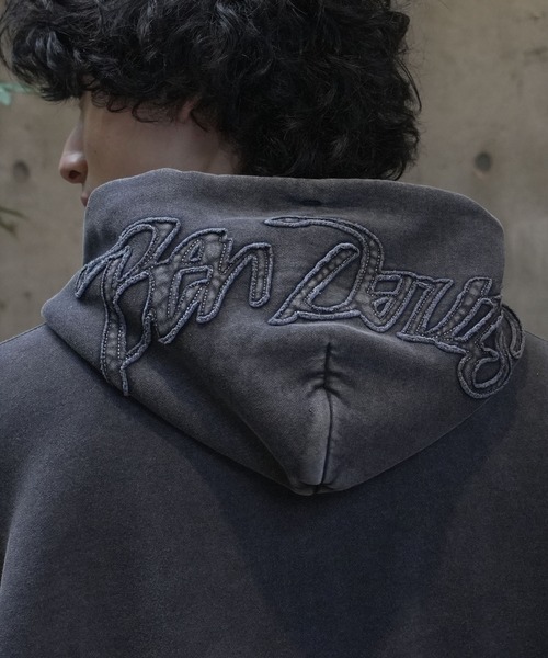 BEN DAVIS(ベンデイビス)の「【BEN DAVIS/ベンデイビス】【こなれヴィンテージ感】フードワッペン ダブルジップパーカー ブリーチ加工 ユーズド風 フルジップ フーディー ストリート 古着系 ユニセックス(パーカー・メンズ・ブラック/ダークブラウン・LARGE/X-LARGE/MEDIUM)」の12枚目の写真