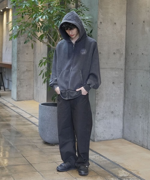 BEN DAVIS(ベンデイビス)の「【BEN DAVIS/ベンデイビス】【こなれヴィンテージ感】フードワッペン ダブルジップパーカー ブリーチ加工 ユーズド風 フルジップ フーディー ストリート 古着系 ユニセックス(パーカー・メンズ・ブラック/ダークブラウン・LARGE/X-LARGE/MEDIUM)」の5枚目の写真