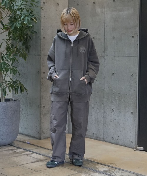 BEN DAVIS(ベンデイビス)の「【BEN DAVIS/ベンデイビス】【こなれヴィンテージ感】フードワッペン ダブルジップパーカー ブリーチ加工 ユーズド風 フルジップ フーディー ストリート 古着系 ユニセックス(パーカー・メンズ・ブラック/ダークブラウン・LARGE/X-LARGE/MEDIUM)」の14枚目の写真