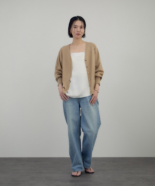 SALON adam et rope'(サロン アダム エ ロペ)の「ブライト2WAYカーディガン(カーディガン/ボレロ・レディース・チャコールグレー/ベージュ/サックスブルー・FREE)」の8枚目の写真