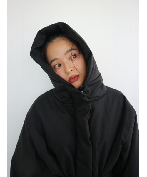 TRUNC（トランクエイティーエイト）の「Thermal Tech Belted Coat / サーマルテックベルトコート（ダウンジャケット/コート・レディース・ブラック・FREE）」の4枚目の写真