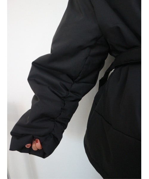 TRUNC（トランクエイティーエイト）の「Thermal Tech Belted Coat / サーマルテックベルトコート（ダウンジャケット/コート・レディース・ブラック・FREE）」の6枚目の写真