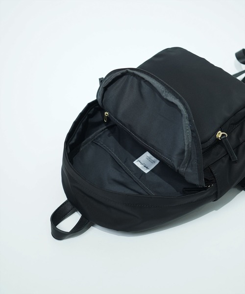 Legato Largo(レガートラルゴ)の「"02"≪Legato Largo≫肩楽 7ポケット/8L ナイロン ミニ リュック(バックパック/リュック・レディース・ネイビー/ブラック/グレー/ライトブラウン・ONE SIZE)」の22枚目の写真