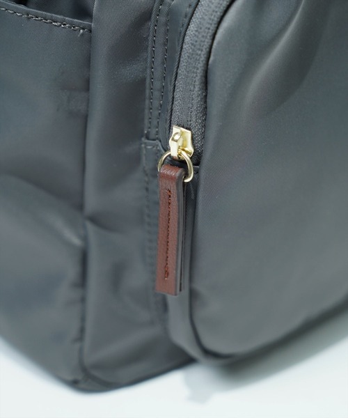 Legato Largo(レガートラルゴ)の「"02"≪Legato Largo≫肩楽 7ポケット/8L ナイロン ミニ リュック(バックパック/リュック・レディース・ネイビー/ブラック/グレー/ライトブラウン・ONE SIZE)」の17枚目の写真
