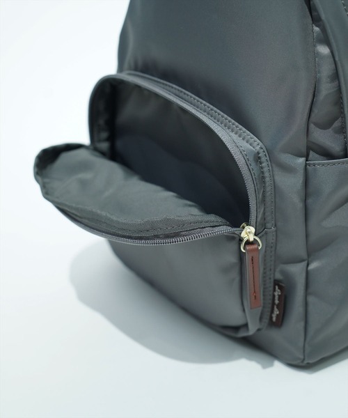 Legato Largo(レガートラルゴ)の「"02"≪Legato Largo≫肩楽 7ポケット/8L ナイロン ミニ リュック(バックパック/リュック・レディース・ネイビー/ブラック/グレー/ライトブラウン・ONE SIZE)」の16枚目の写真