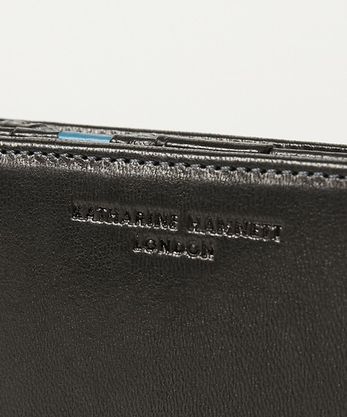 KATHARINE HAMNETT LONDON (キャサリンハムネットロンドン)の「KATHARINE HAMNETT LONDON/キャサリンハムネットロンドン BUMP L字ファスナー二つ折りミドルウォレット(490-52305)(財布・メンズ・ネイビー/ブラウン/ブラック・FREE)」の4枚目の写真