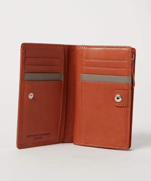 KATHARINE HAMNETT LONDON (キャサリンハムネットロンドン)の「KATHARINE HAMNETT LONDON/キャサリンハムネットロンドン BUMP L字ファスナー二つ折りミドルウォレット(490-52305)(財布・メンズ・ネイビー/ブラウン/ブラック・FREE)」の16枚目の写真