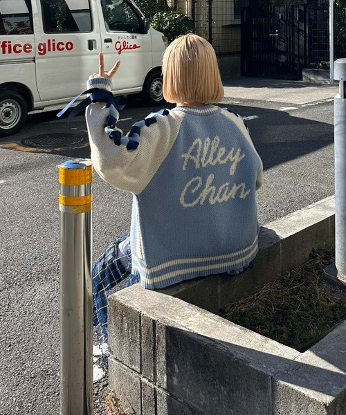 Alley Tokyo(アリートーキョー)の「袖リボンALLEYニットスタジャン(ニット/セーター・レディース・ピンク/サックスブルー・FREE)」の17枚目の写真