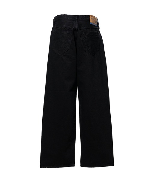 In・stru(men-tal).(インストルメンタル)の「One Washed Selvage Denim Baggy Pants(デニムパンツ・メンズ・インディゴブルー/ブラック・44/46)」の3枚目の写真