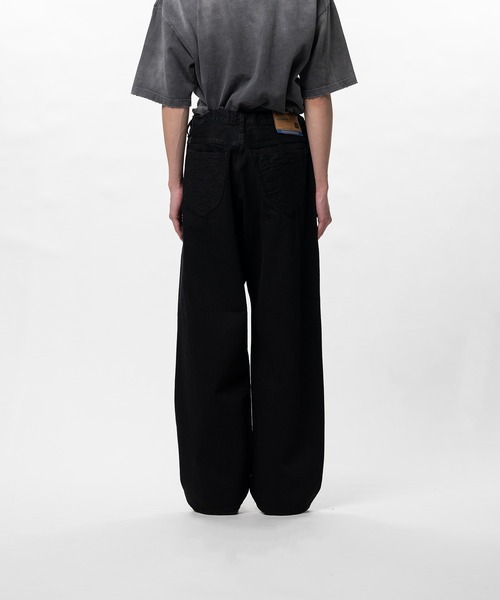 In・stru(men-tal).(インストルメンタル)の「One Washed Selvage Denim Baggy Pants(デニムパンツ・メンズ・インディゴブルー/ブラック・44/46)」の6枚目の写真