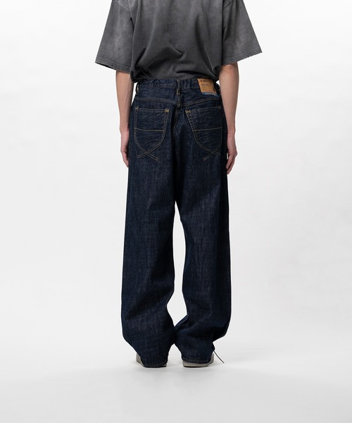In・stru(men-tal).(インストルメンタル)の「One Washed Selvage Denim Baggy Pants(デニムパンツ・メンズ・インディゴブルー/ブラック・44/46)」の14枚目の写真