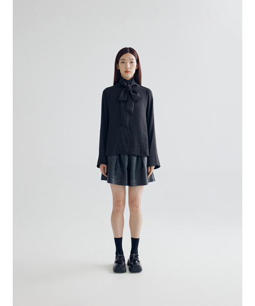 BOMNAL BOUTIQUE(ボムナルブティック)の「レオパードタイブラウス_ブラック(シャツ/ブラウス・レディース・その他・SMALL/MEDIUM)」の1枚目の写真