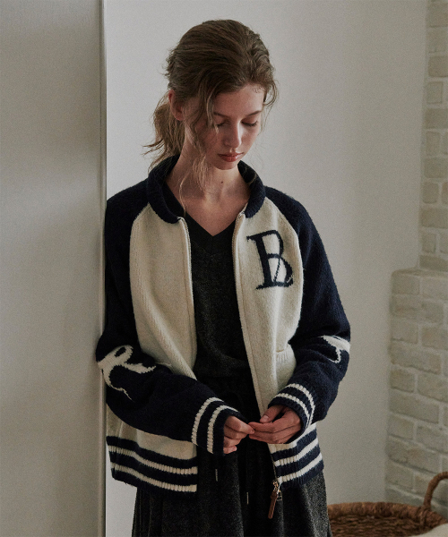 BELLOL（ベロエル）の「Big logo ribbon knit zip-Up NAVY（ニット/セーター・レディース・その他・FREE）」の2枚目の写真