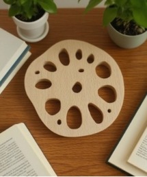 Vini（ヴィニ）の「かわいい れんこん木製コースター 鍋敷き（キッチンツール）」