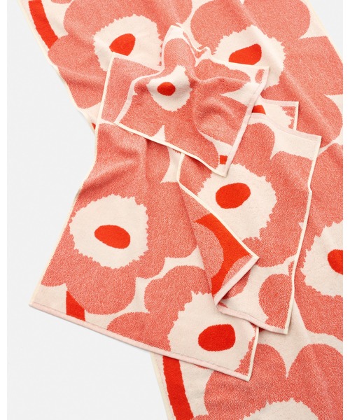 marimekko(マリメッコ)の「Unikko / Mini towel 32x32(ハンカチ/ハンドタオル・レディース・ベビーピンク・FREE)」の2枚目の写真