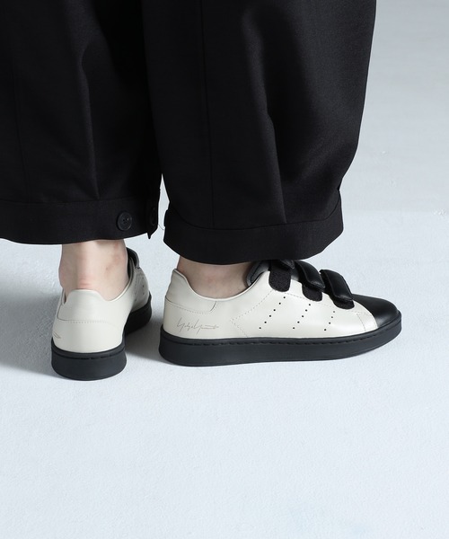 Y-3（ワイスリー）の「Y-3 STAN SMITH VELC（スニーカー・メンズ・ホワイト系その他・25.5cm/23.5cm/27.5cm/26.5cm/24.5cm/22.5cm/28.5cm/23.0cm/24.0cm）」の3枚目の写真