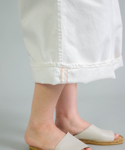 OMNIGOD（オムニゴッド）の「[OMNIGOD womens / オムニゴッド] 10ozデニム 5Pイージーワイドキュロット（デニムパンツ・レディース・ホワイト・2/3）」の13枚目の写真