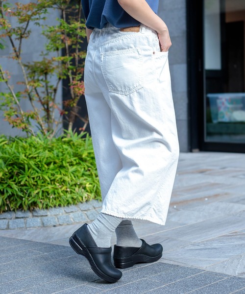 OMNIGOD（オムニゴッド）の「[OMNIGOD womens / オムニゴッド] 10ozデニム 5Pイージーワイドキュロット（デニムパンツ・レディース・ホワイト・2/3）」の20枚目の写真