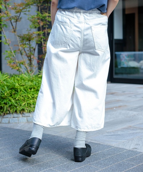 OMNIGOD（オムニゴッド）の「[OMNIGOD womens / オムニゴッド] 10ozデニム 5Pイージーワイドキュロット（デニムパンツ・レディース・ホワイト・2/3）」の21枚目の写真