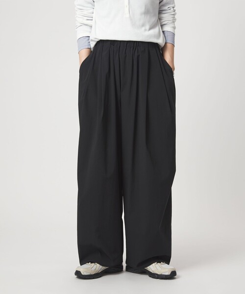 green label relaxing(グリーンレーベルリラクシング)の「【WEB限定】<at ease>2WAY ワイド パンツ 撥水 UVカット(その他パンツ・レディース・ブラウン/ブラック・FREE)」の21枚目の写真