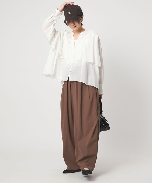 green label relaxing(グリーンレーベルリラクシング)の「【WEB限定】<at ease>2WAY ワイド パンツ 撥水 UVカット(その他パンツ・レディース・ブラウン/ブラック・FREE)」の5枚目の写真