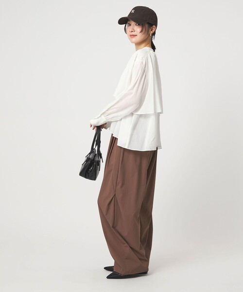 green label relaxing(グリーンレーベルリラクシング)の「【WEB限定】<at ease>2WAY ワイド パンツ 撥水 UVカット(その他パンツ・レディース・ブラウン/ブラック・FREE)」の7枚目の写真