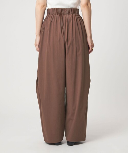 green label relaxing(グリーンレーベルリラクシング)の「【WEB限定】<at ease>2WAY ワイド パンツ 撥水 UVカット(その他パンツ・レディース・ブラウン/ブラック・FREE)」の13枚目の写真
