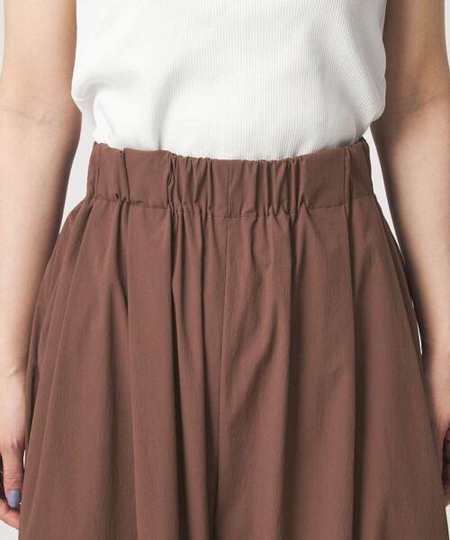 green label relaxing(グリーンレーベルリラクシング)の「【WEB限定】<at ease>2WAY ワイド パンツ 撥水 UVカット(その他パンツ・レディース・ブラウン/ブラック・FREE)」の14枚目の写真