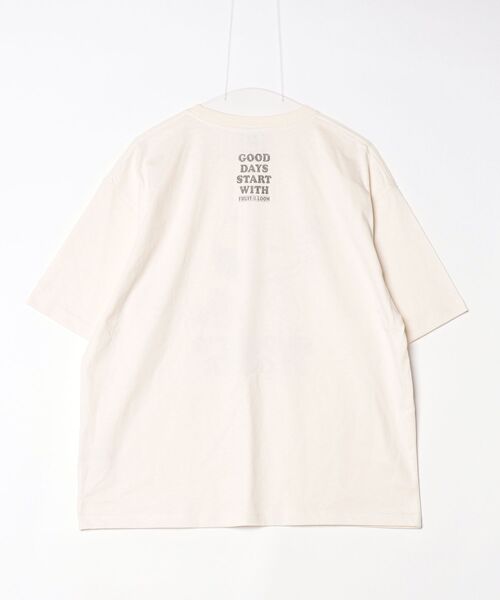 FRUIT OF THE LOOM(フルーツオブザルーム)の「【FRUIT OF THE LOOM/フルーツオブザルーム】FTL x PEANUTS 19/-スラブ天竺1(Tシャツ/カットソー・レディース・アイボリー・M/L)」の2枚目の写真